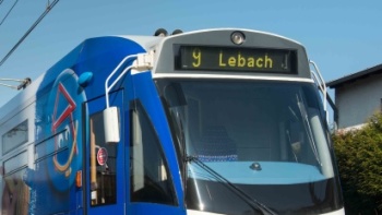 Mit Bus und Saarbahn unterwegs Mit Bus und Saarbahn unterwegs