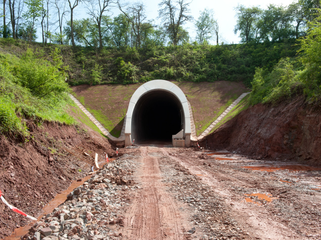 Neues Tunnelportal im Spitzeichtunnel Neues Tunnelportal im Spitzeichtunnel