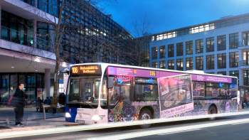 MAN-Bus vor dem Rathaus Saarbrücken, 2015 MAN-Bus vor dem Rathaus Saarbrücken, 2015