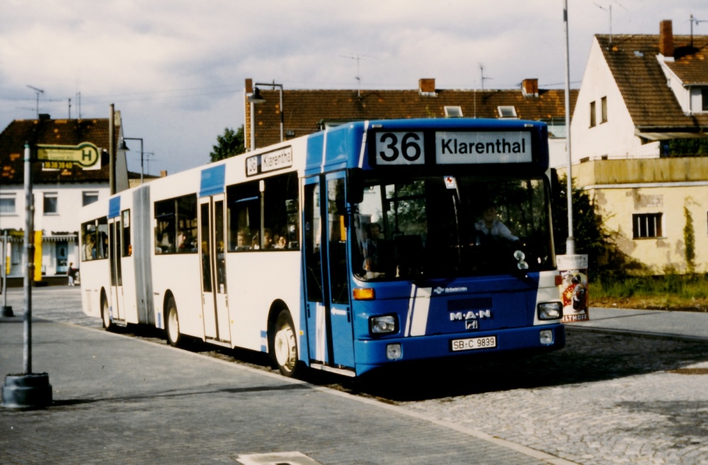 Gelenkbus 839, MAN SG 292, Linie 36 am Dudoplatz, 1987 Gelenkbus 839, MAN SG 292, Linie 36 am Dudoplatz, 1987