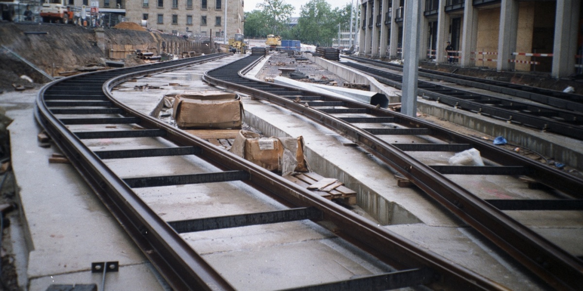 Gleisbauarbeiten Gleisbauarbeiten am Saarbrücker Hauptbahnhof im Jahr 1997